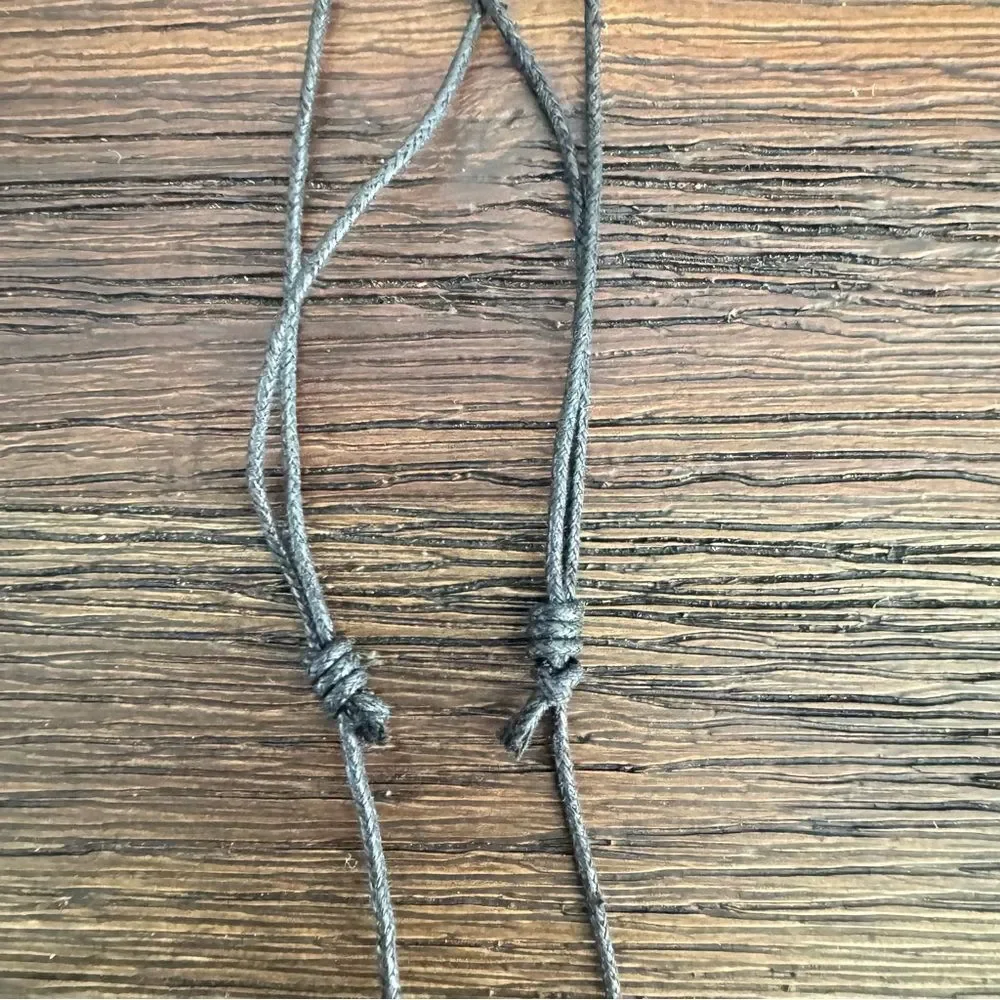 Turtle Rope Necklace White & Black NWOT
